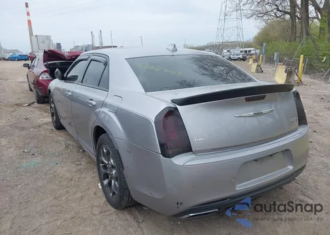 2016 Chrysler 300 300S z USA, uszkodzony, nr VIN 2C3CCAGG7GH152395